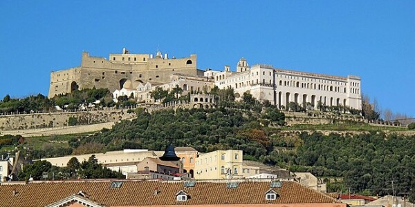 640px-castel_sant_elmo_-_panoramio_1